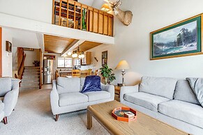 Fraser Mountain Retreat w/ Resort Amenities!