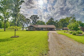 On-site Lake Access: Group Getaway in Afton