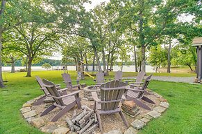 Group Getaway in Afton w/ On-site Lake Access