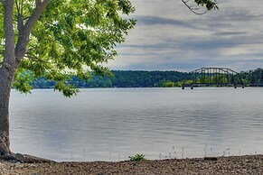 On-site Lake Access: Group Getaway in Afton