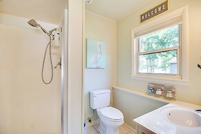 On-site Lake Access: Group Getaway in Afton