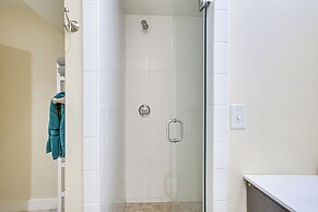 Nantucket Beach House w/ Ocean Views Near Town!