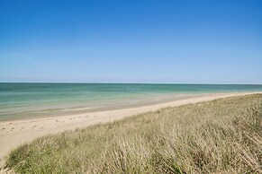 Nantucket Beach House w/ Ocean Views Near Town!