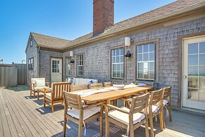 Nantucket Beach House w/ Ocean Views Near Town!