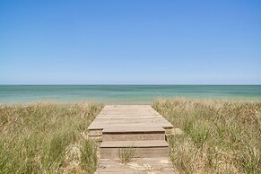 Nantucket Beach House w/ Ocean Views Near Town!