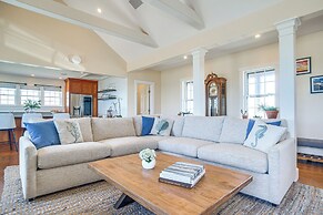 Nantucket Beach House w/ Ocean Views Near Town!