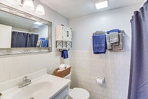 Hot Springs Retreat w/ Private Dock + Hot Tub!