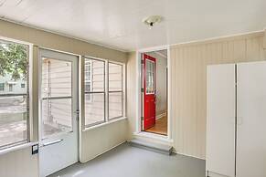 Charming Saint Paul Retreat: 7 Mi to Downtown!