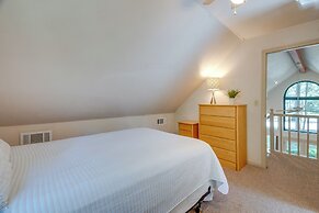 Cape Royale Home w/ Deck - Walk to Lake Livingston