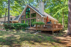 Cape Royale Home w/ Deck - Walk to Lake Livingston