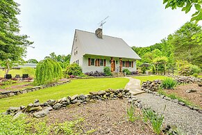 Ronda Home w/ Hot Tub + Fire Pit, Near Wineries!