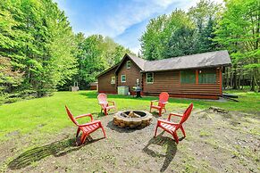 Cardinal Pines Cabin on 8 Acres - Dog Friendly!