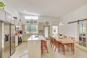 Tranquil Retreat: Half-mi to Cedar Creek Reservoir