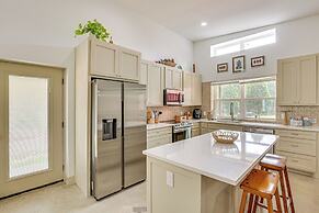 Tranquil Retreat: Half-mi to Cedar Creek Reservoir