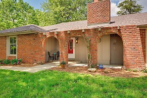 Peaceful Garden City Getaway w/ Grill & Fire Pit