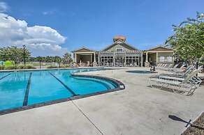 Calabash Condo w/ Pool Access: 11 Mi to Beach!