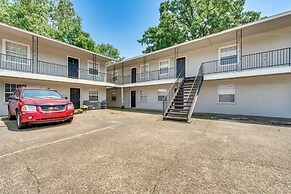 Texarkana Apartment ~ 2 Mi to Downtown!