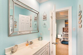 Crystal Beach Home w/ Deck + Ocean Views!