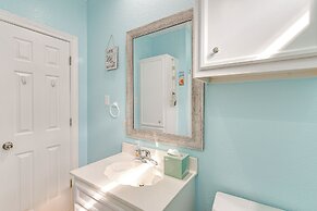 Crystal Beach Home w/ Deck + Ocean Views!