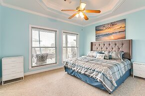 Crystal Beach Home w/ Deck + Ocean Views!