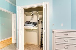 Crystal Beach Home w/ Deck + Ocean Views!