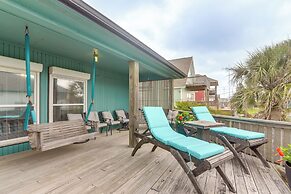 Crystal Beach Home w/ Deck + Ocean Views!