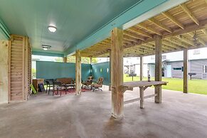 Crystal Beach Home w/ Deck + Ocean Views!