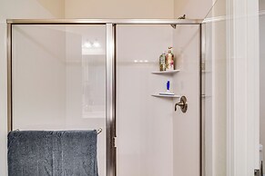 16 Mi to Lake Tahoe: Carson City Townhome