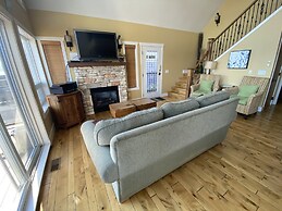 La Casa Lakeside Resort