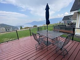 La Casa Lakeside Resort