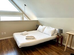 La Casa Lakeside Resort