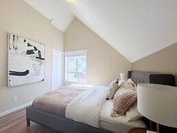 La Casa Lakeside Resort