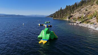 La Casa Lakeside Resort