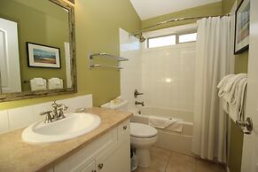 La Casa Lakeside Resort