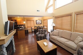 La Casa Lakeside Resort