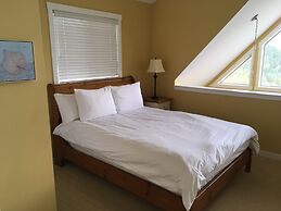 La Casa Lakeside Resort