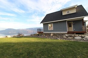 La Casa Lakeside Resort