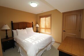 La Casa Lakeside Resort