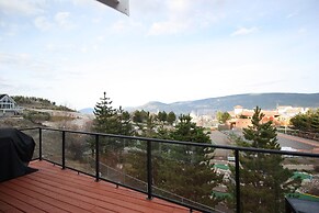 La Casa Lakeside Resort