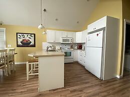 La Casa Lakeside Resort