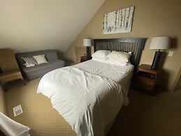 La Casa Lakeside Resort