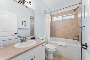 La Casa Lakeside Resort