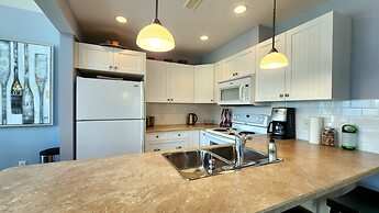 La Casa Lakeside Resort