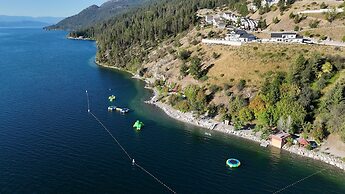 La Casa Lakeside Resort