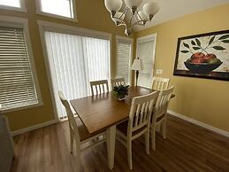 La Casa Lakeside Resort