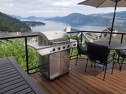 La Casa Lakeside Resort