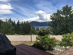 La Casa Lakeside Resort