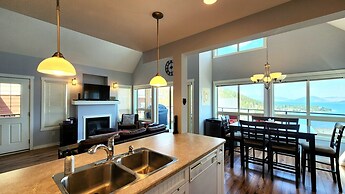 La Casa Lakeside Resort