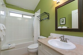 La Casa Lakeside Resort