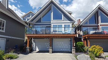 La Casa Lakeside Resort